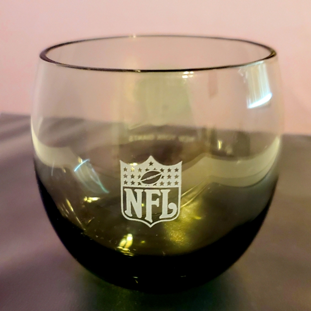 Vintage NY Giants Smoked Glass Whiskey Lowball Tumbler NFL - Picture 3 of 3